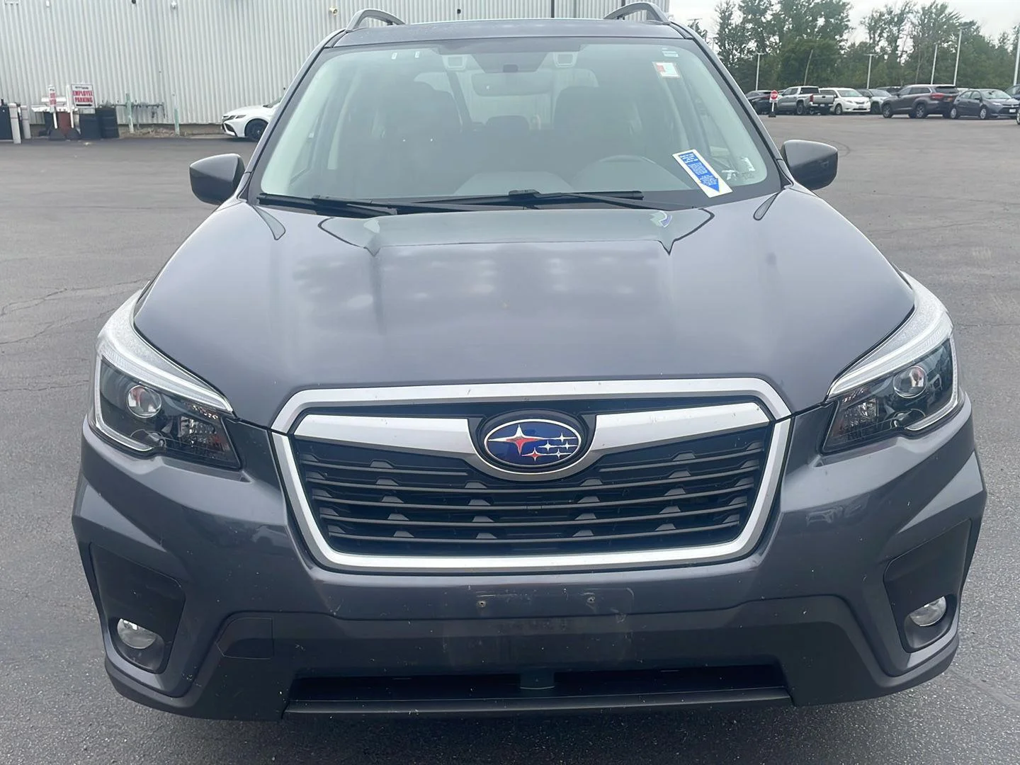 Used 2021 Magnetite Gray Metallic Subaru Premium image 8