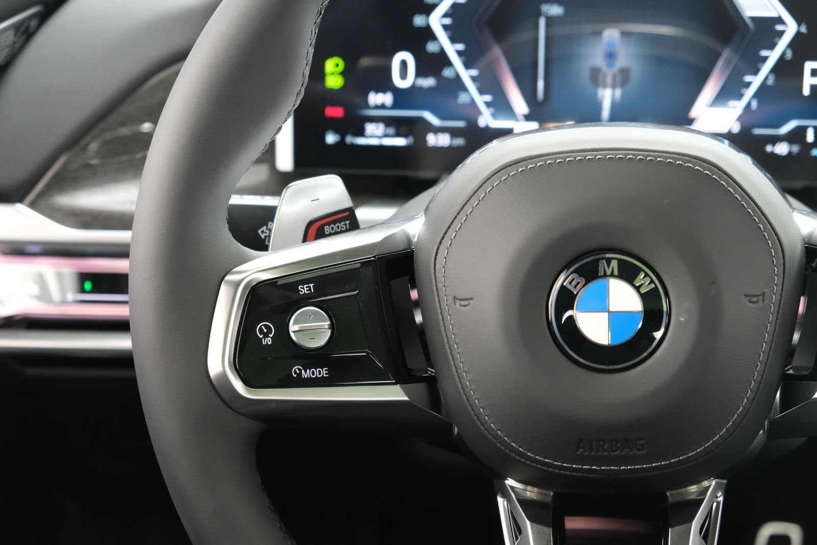 New 2026 Dravit Grey Metallic BMW 760i xDrive image 11