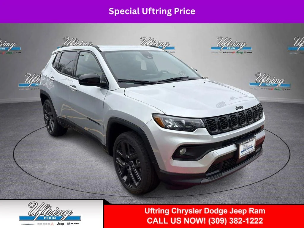 New 2026 Silver Zynith Metallic Clearcoat Jeep Latitude Altitude image 1