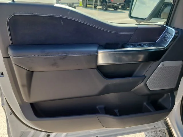 New 2026 Avalanche Ford Platinum image 16