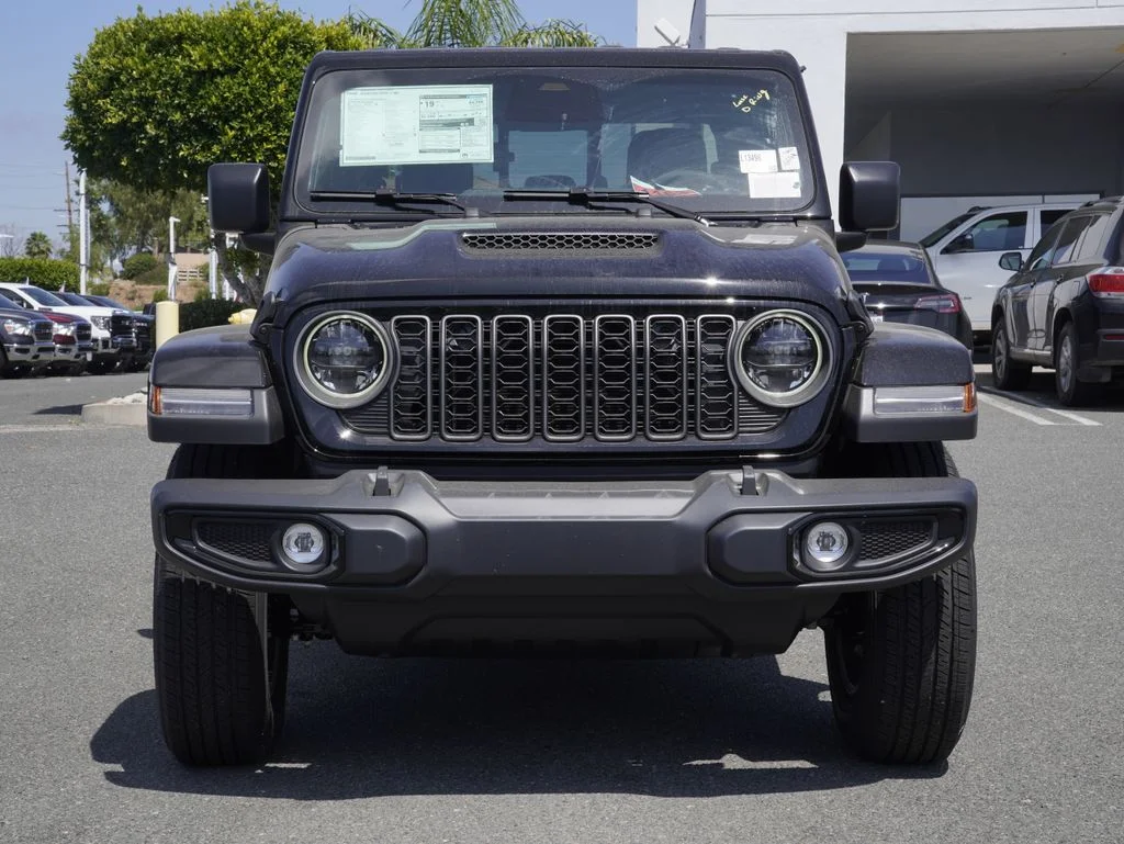 New 2026 Black Clear-Coat Exterior Paint Jeep Sport S image 8