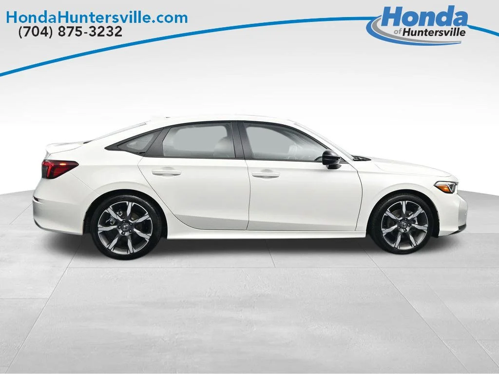 Certified Used 2026 Platinum White Pearl Honda 2WD Sport Touring Hybrid image 9