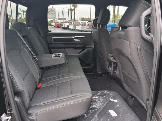 New 2026 Diamond Black Crystal Pearl-Coat Exterior Paint RAM Big Horn/Lone Star image 16