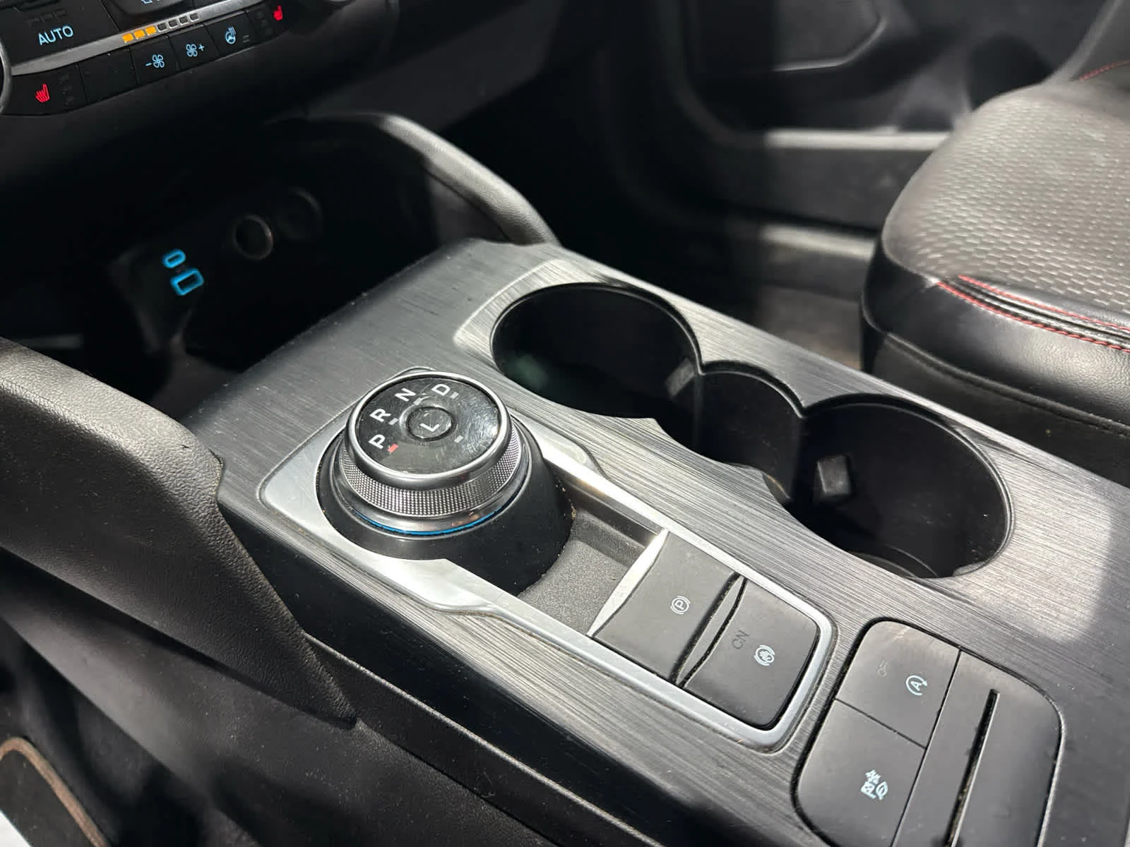 Used 2023 Whi/white Ford ST-Line image 25