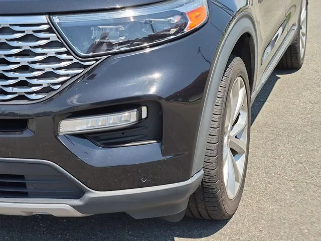 Used 2022 Black Ford Platinum image 9