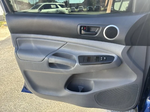 Used 2015 Blue Toyota PreRunner image 26