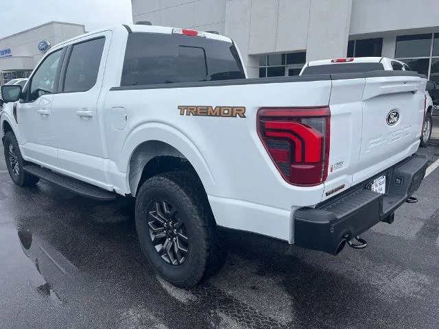 New 2025 Oxford White Ford Tremor® image 30