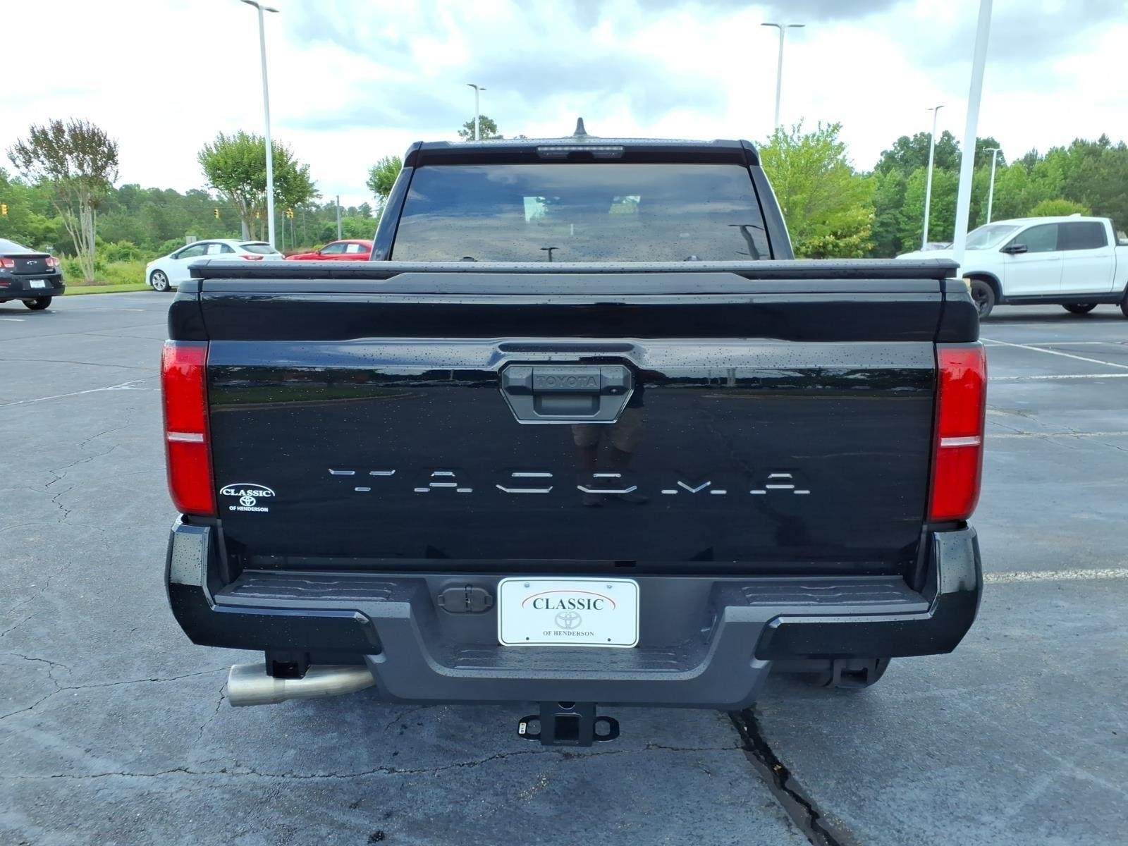 Used 2025 Black Toyota SR5 image 9