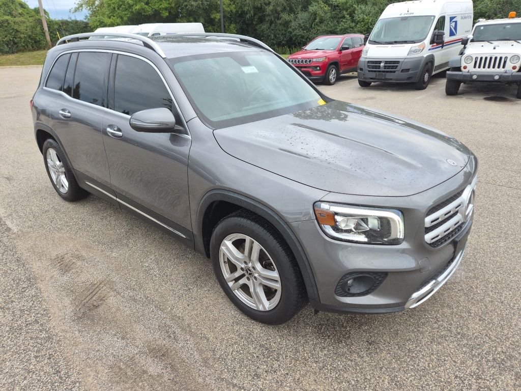 Used 2021 Gray Mercedes-Benz GLB 250 image 3