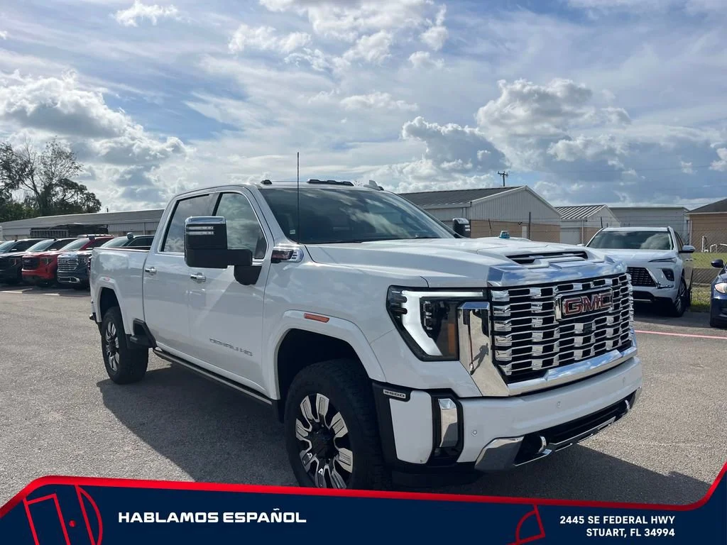 Used 2025 Summit White GMC Denali image 2