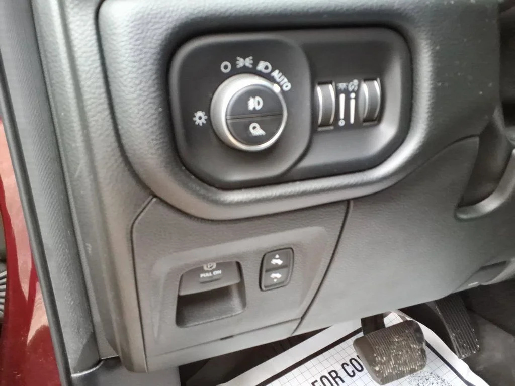 Used 2019 Red Ram Laramie image 32