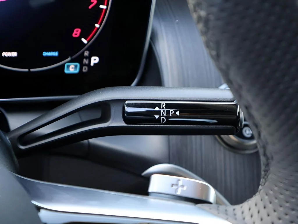 New 2026 MANUFAKTUR Patagonia Red Metallic Mercedes-Benz GLC 300 Coupe image 35