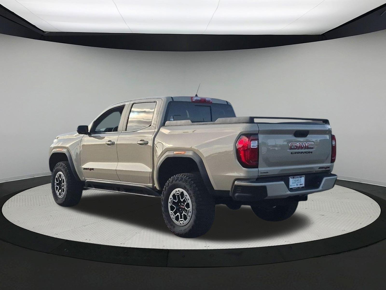 2023 GMC Canyon AT4X - Photo 6