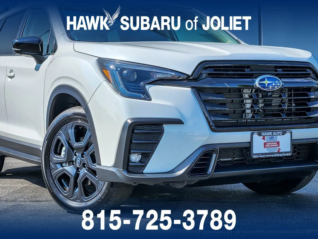 Used 2026 Crystal White Pearl Subaru Onyx Edition Touring image 2