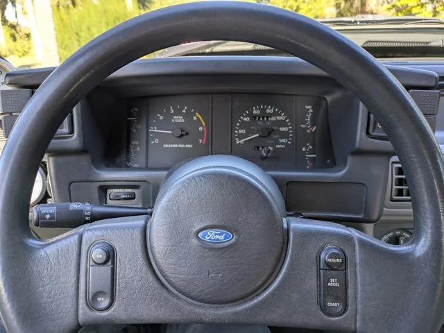 1989 Ford Mustang - Photo 26