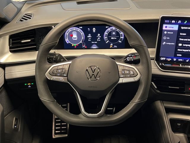 New 2026 White Volkswagen 2.0T SE R-Line Black image 13