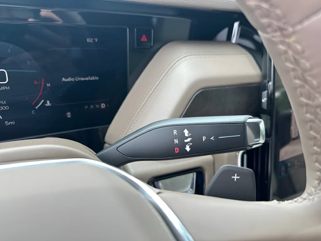 2026 GMC Yukon XL Denali - Photo 30