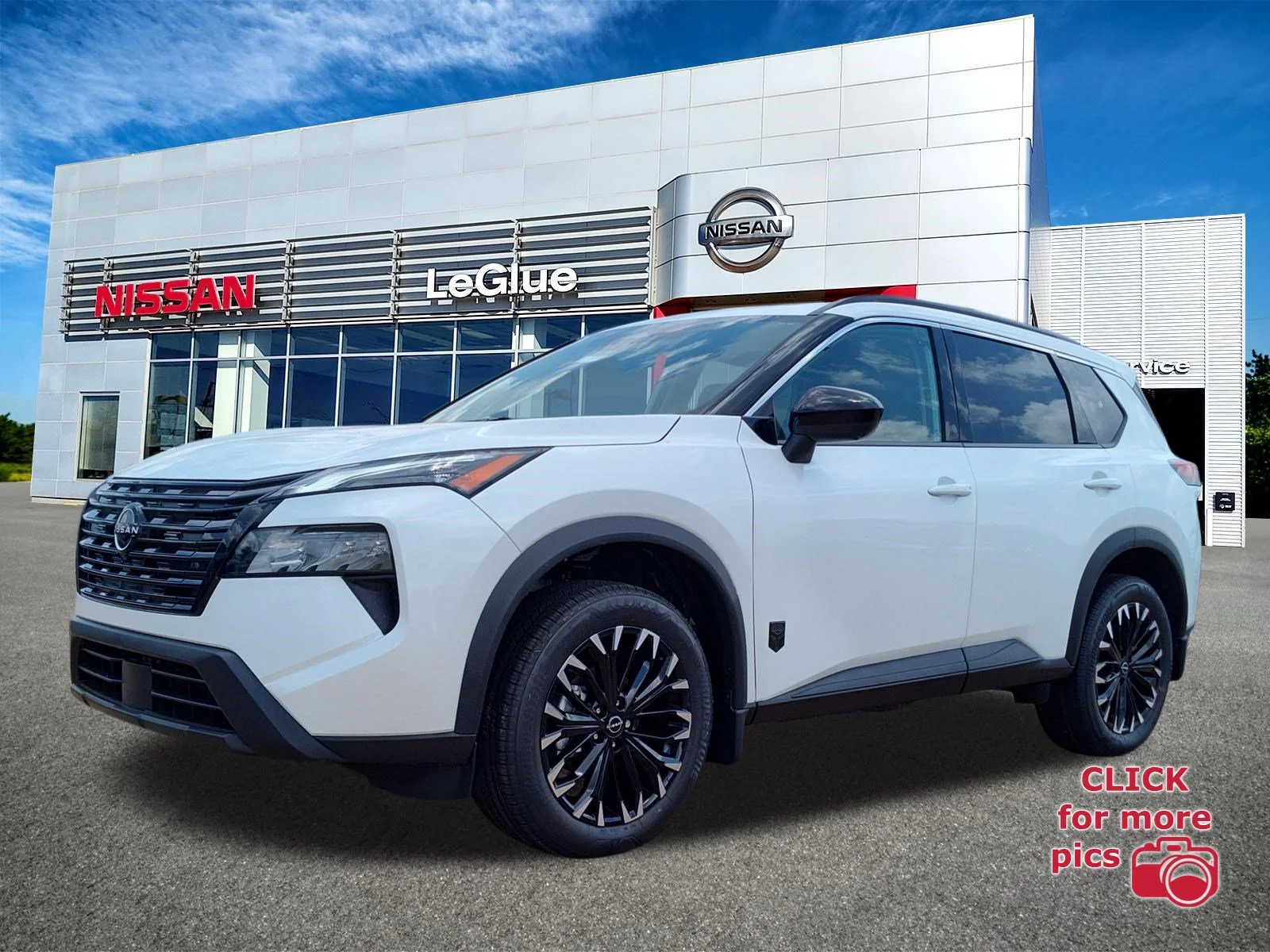 2026 Nissan Rogue Dark Armor™