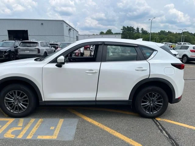 Used 2017 Snowflake White Pearl Mica Mazda Sport image 6