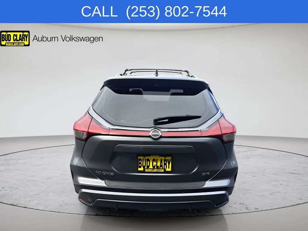 Used 2021 Gray Nissan SR image 6