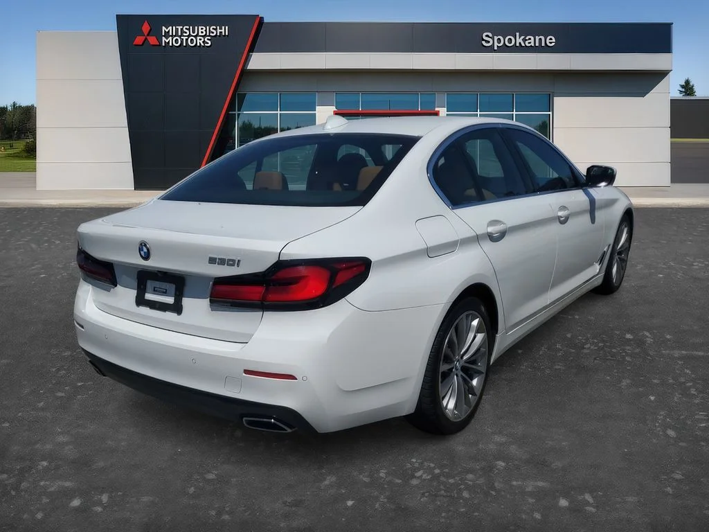 Used 2023 Alpine White BMW 530i image 4
