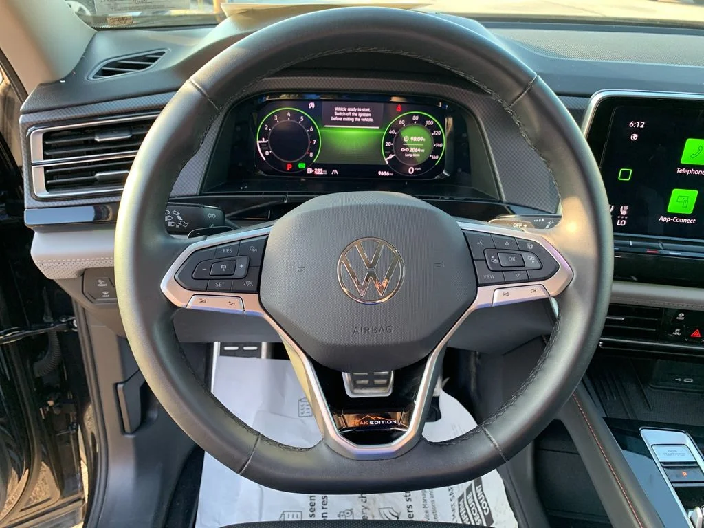 Used 2025  Volkswagen 2.0T Peak Edition image 27