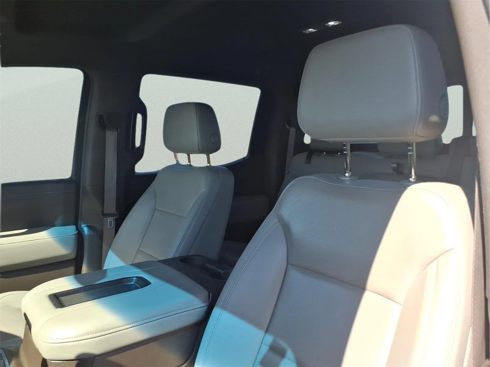 Used 2021 SUMMIT WHITE Chevrolet LTZ image 17