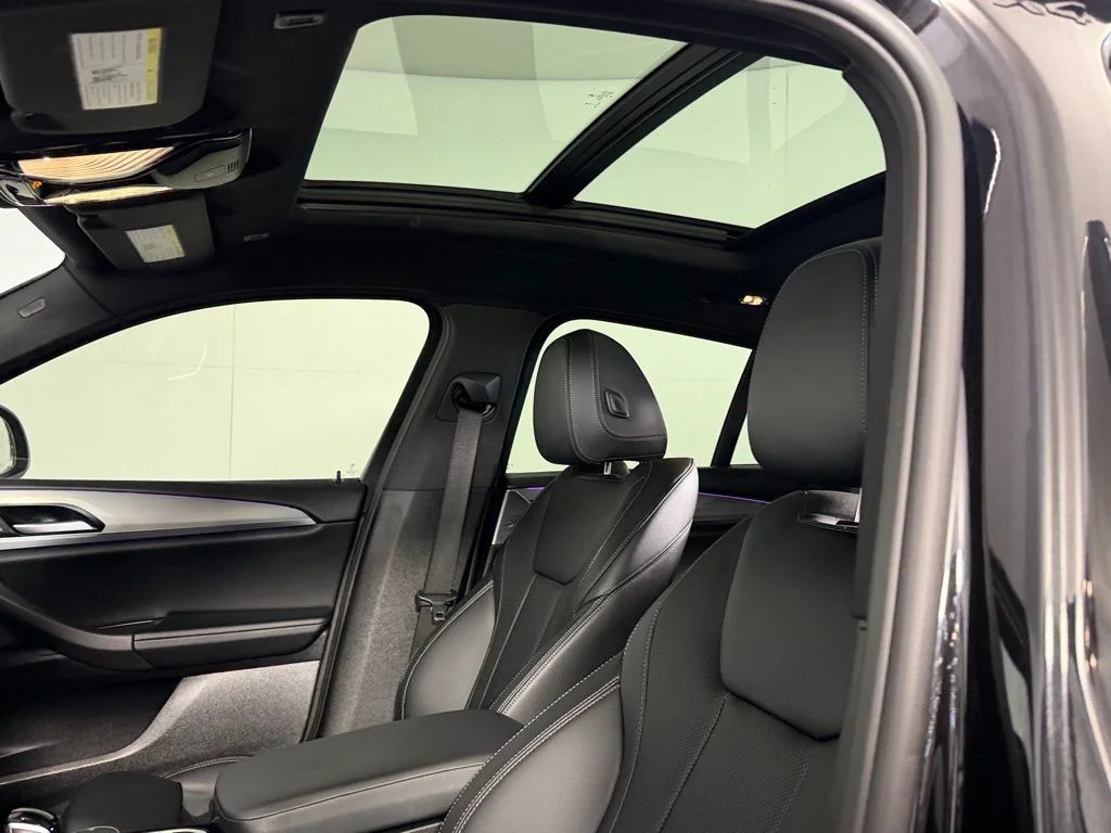 Certified Used 2025 Black BMW xDrive30i image 22