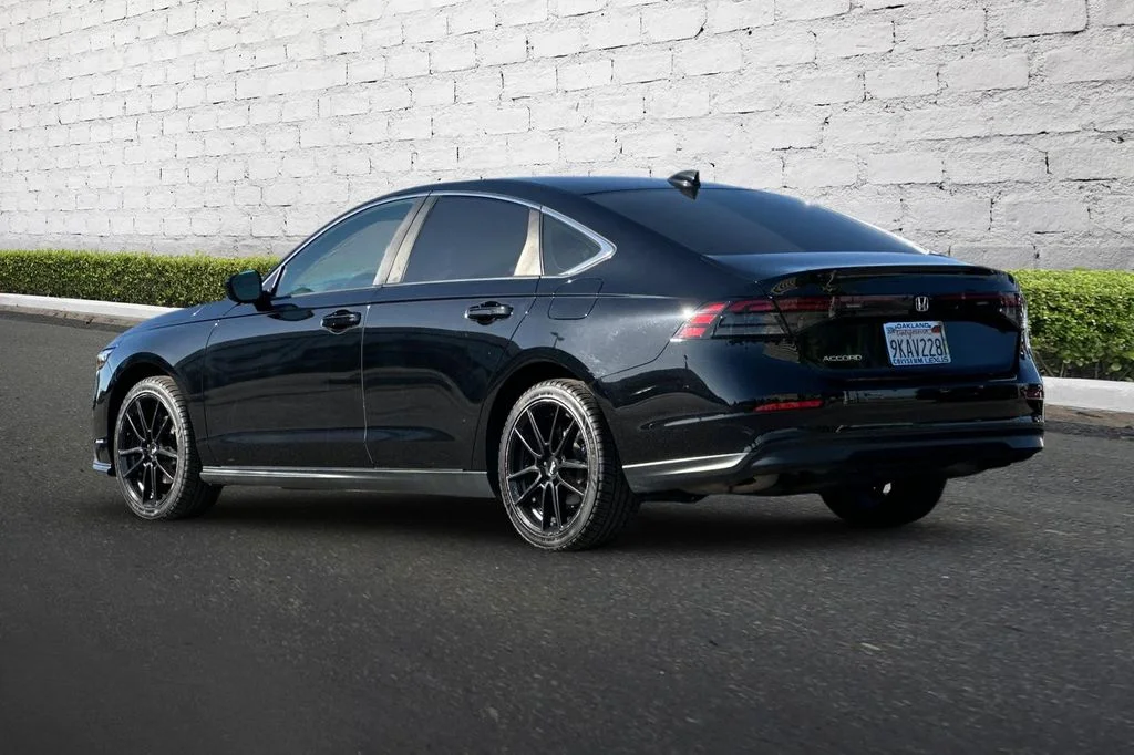 2023 Honda Accord LX - Photo 6