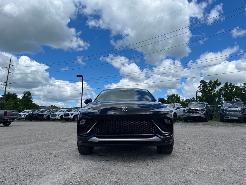 Used 2025 Ebony Twilight Metallic Buick Avenir image 4