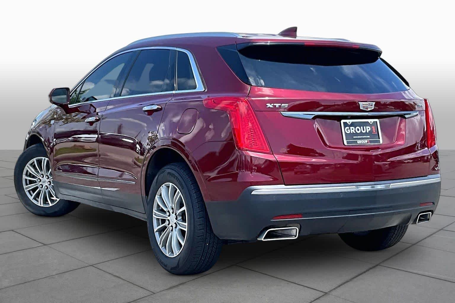 Used 2017 Red Passion Tintcoat Cadillac Luxury FWD image 11