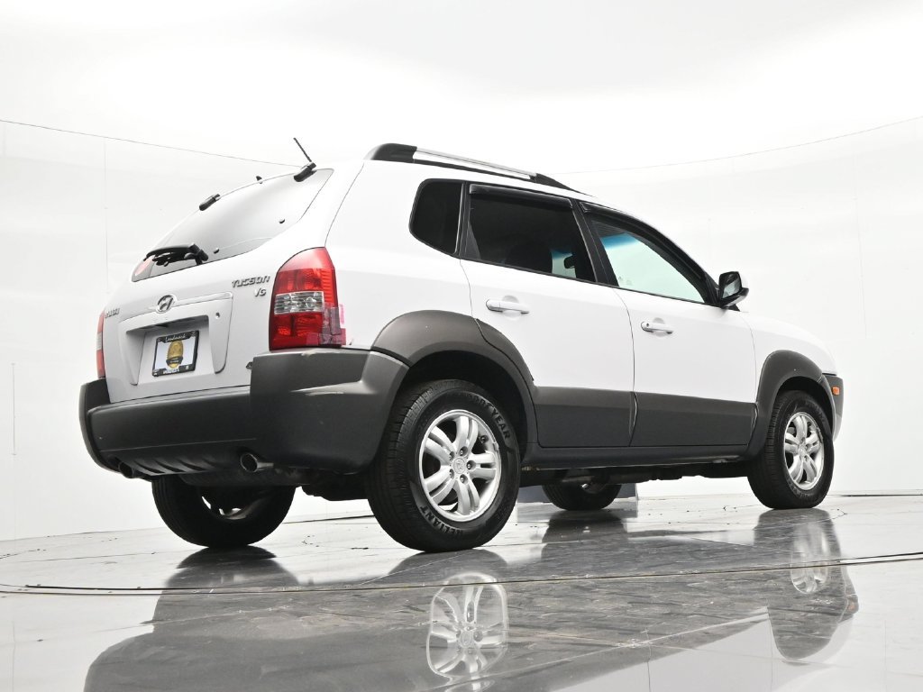 Used 2006 White Hyundai Limited image 20
