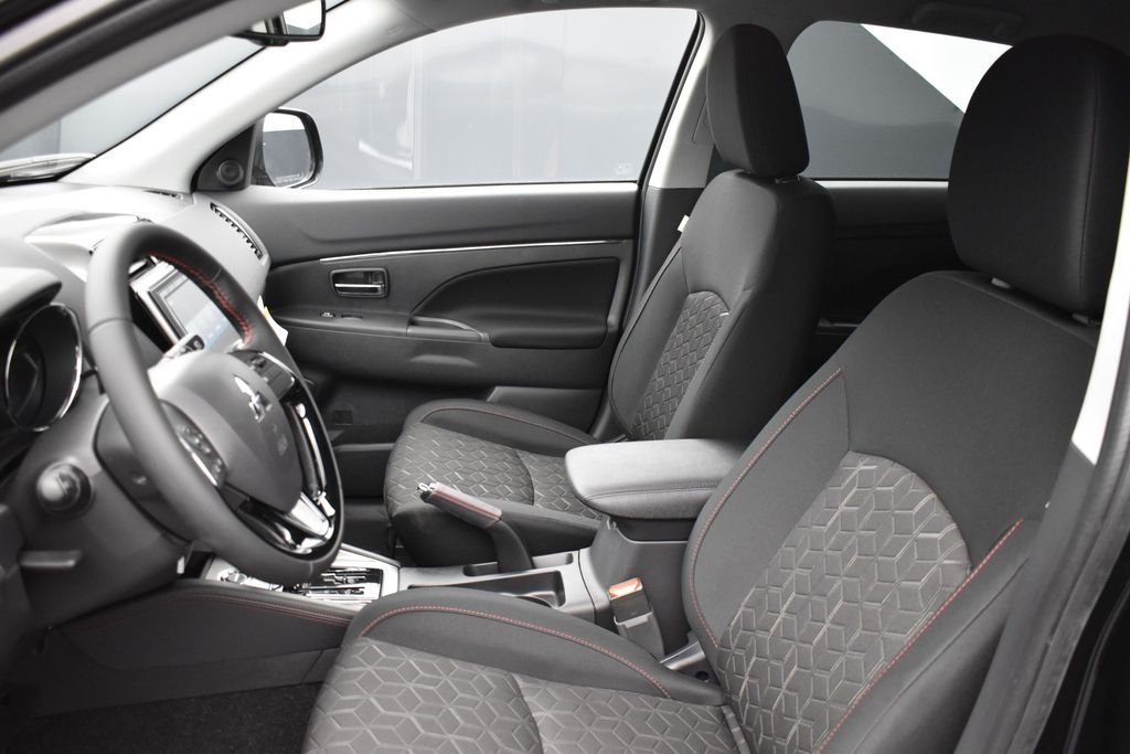 New 2026 Black Mitsubishi 2.0 LE image 10