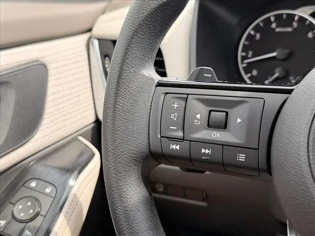 Used 2023 White Nissan SV image 19