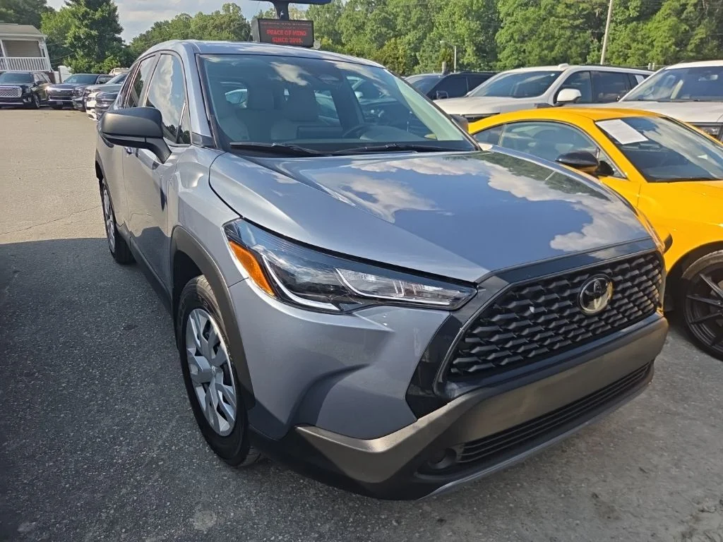 Used 2024 Gray Toyota L image 2