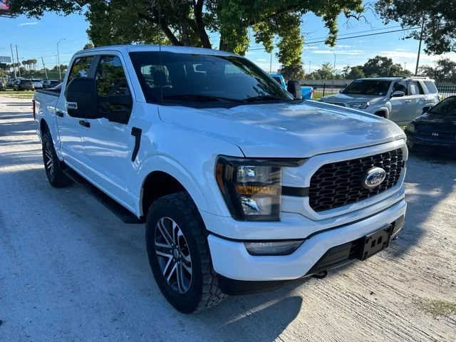 Used 2023 Oxford White Ford XL image 1