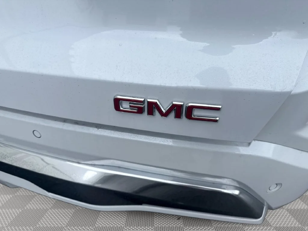 New 2027 Glacier White Tricoat GMC Denali image 26
