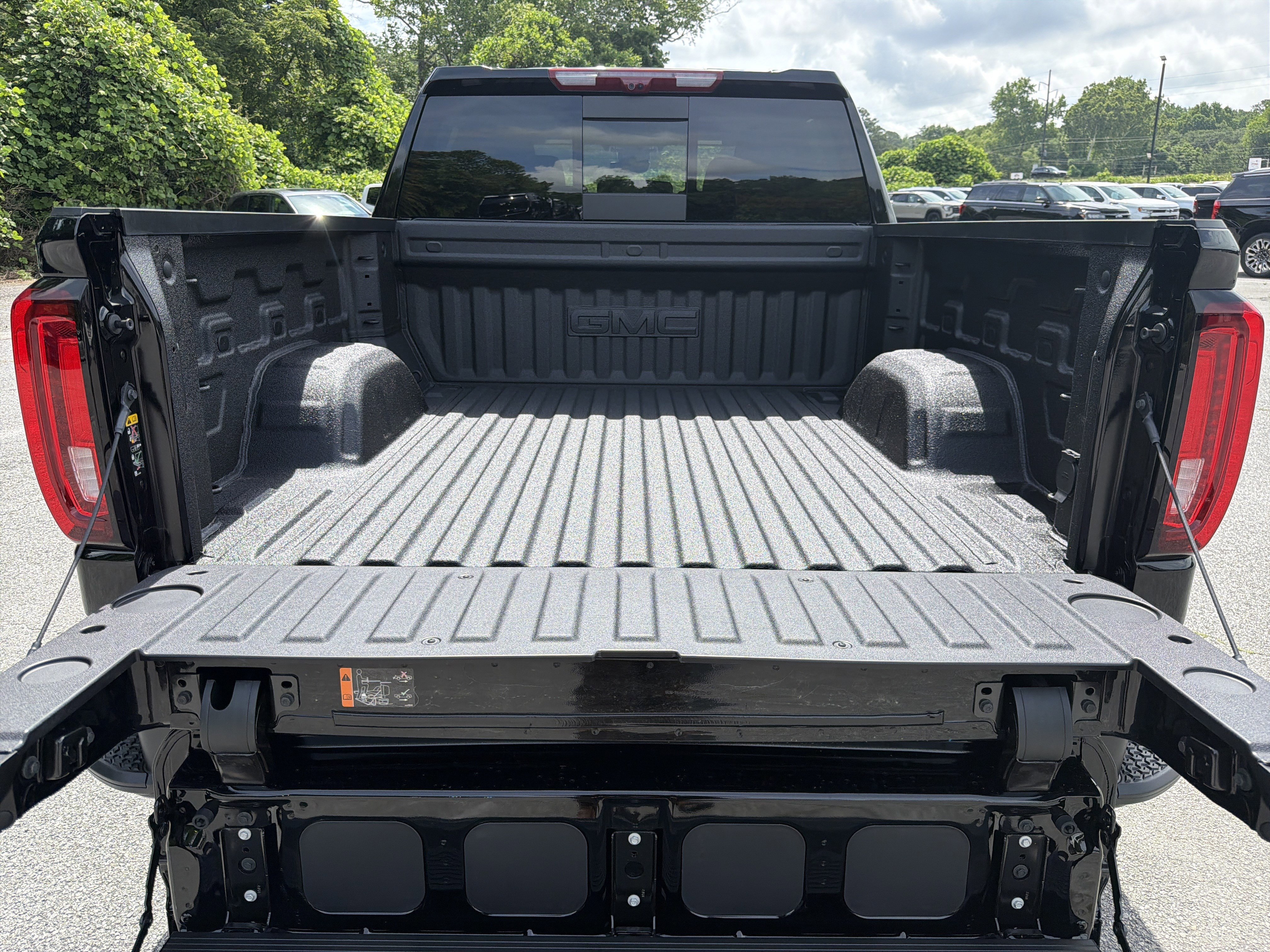 2026 GMC Sierra 1500 Denali - Photo 18