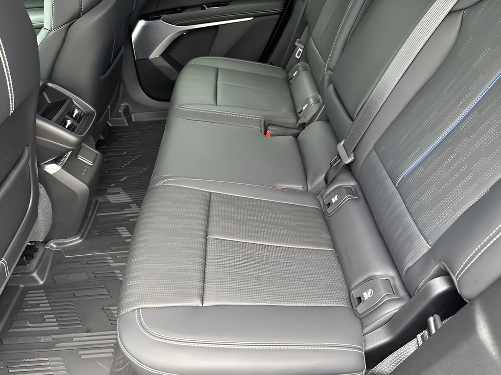 2027 Cadillac LYRIQ Premium Luxury - Photo 23