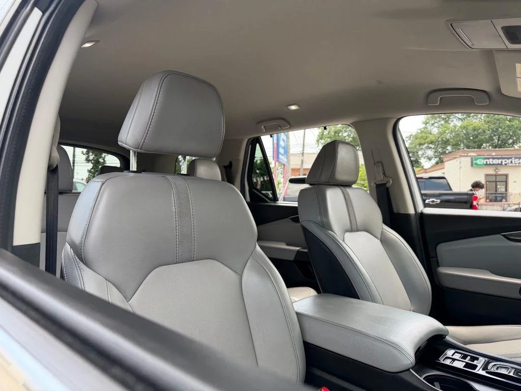 Used 2025 White Honda EX-L image 12