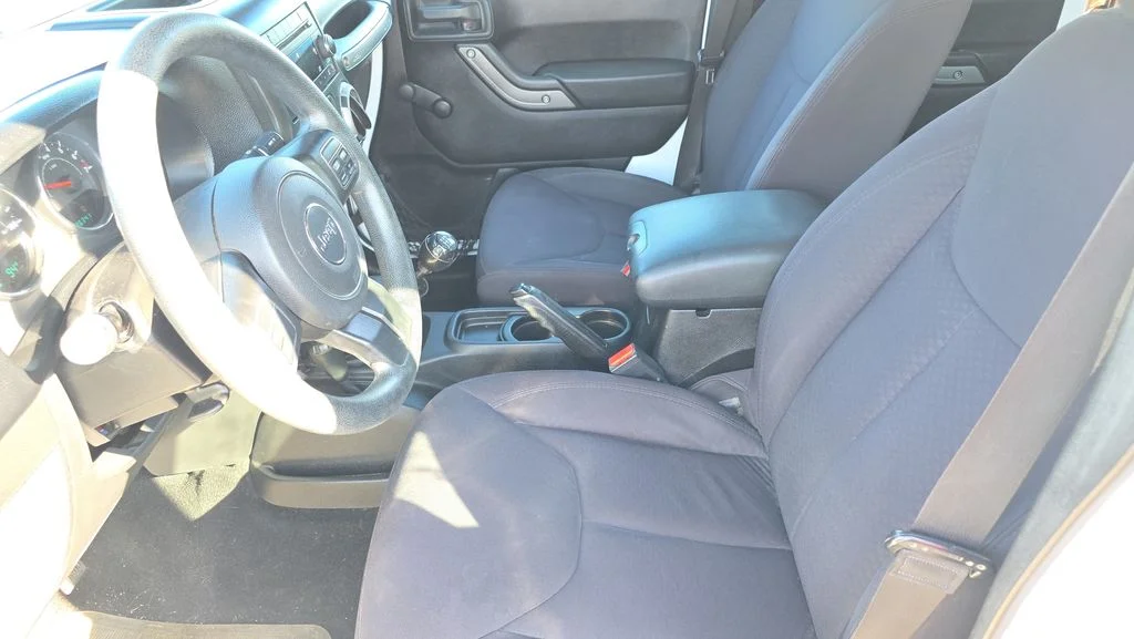 Used 2013 White Jeep Unlimited Sport image 15