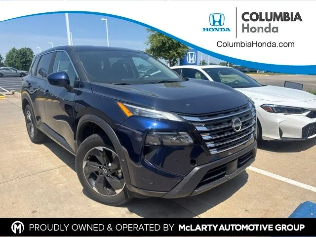 Used 2025 Blue Nissan SV image 1