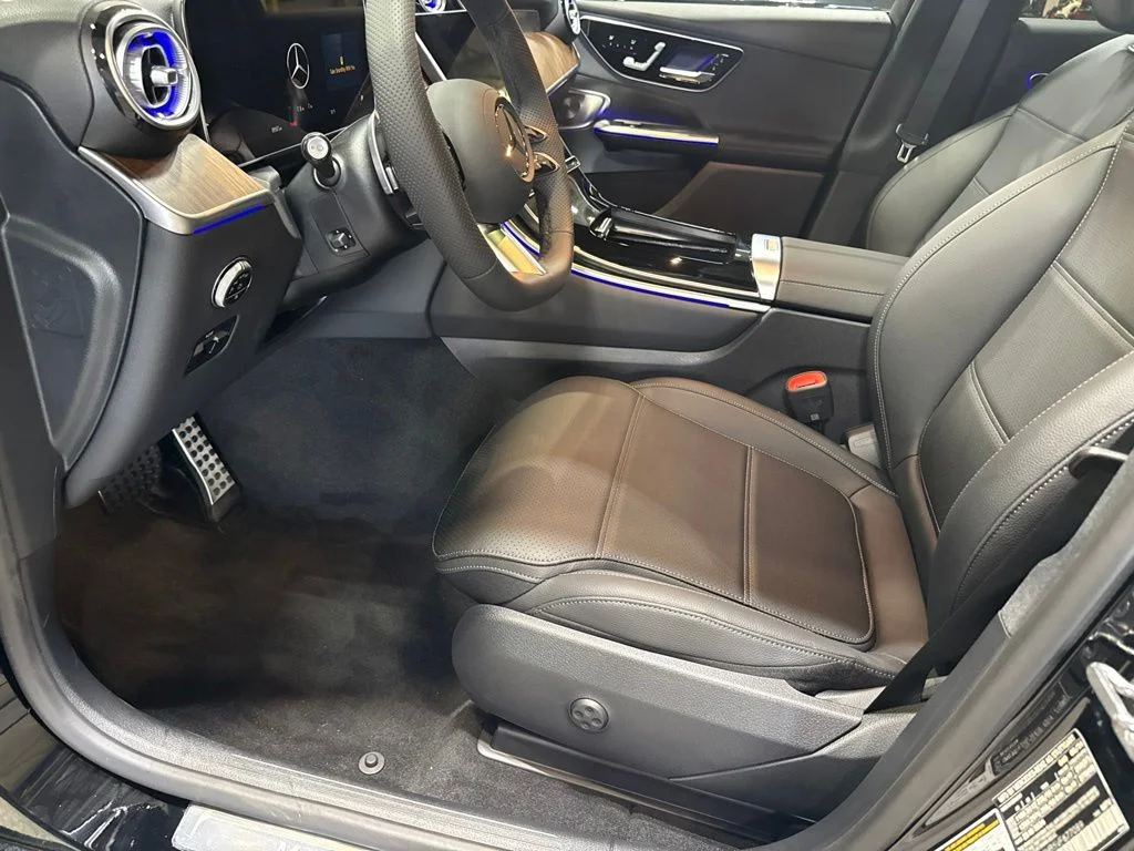 New 2027 Black Mercedes-Benz GLC 300 image 52