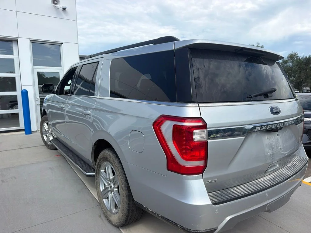 Used 2018 Silver Ford XLT image 8
