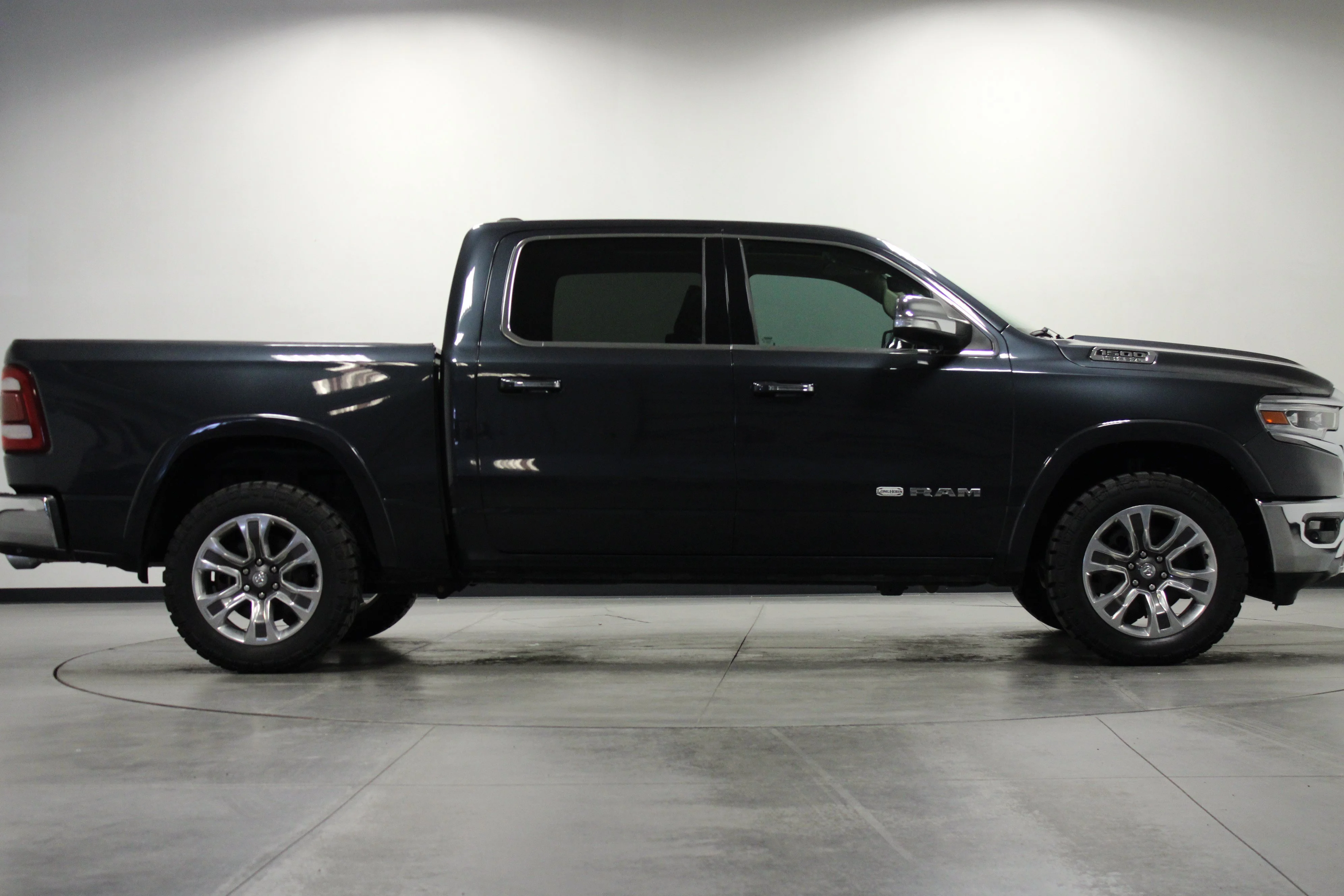 Used 2019 Maximum Steel Metallic Clearcoat Ram Laramie Longhorn image 3