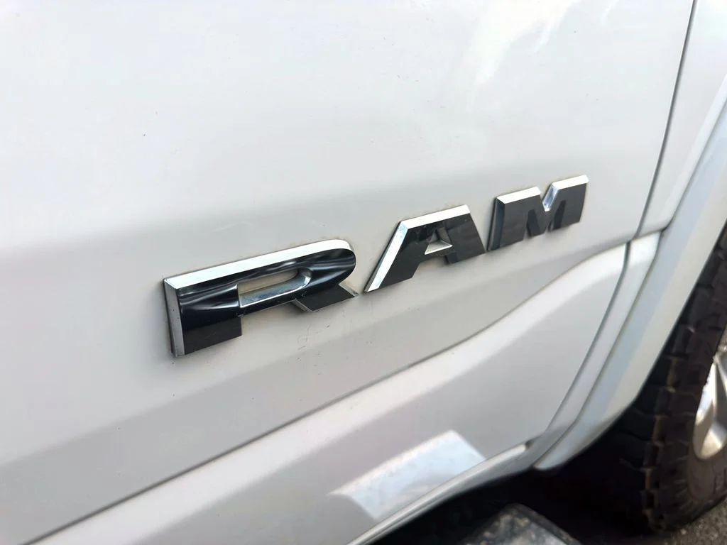 Used 2021 Bright White Clearcoat Ram Laramie image 17
