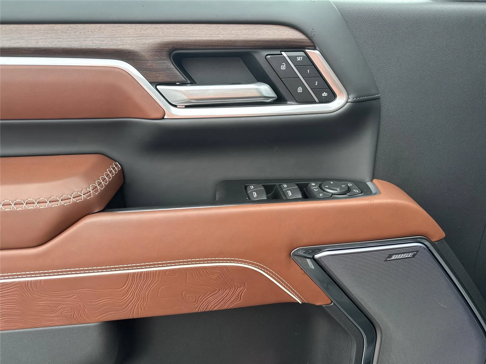 New 2026 Onyx Black GMC Denali Ultimate image 25