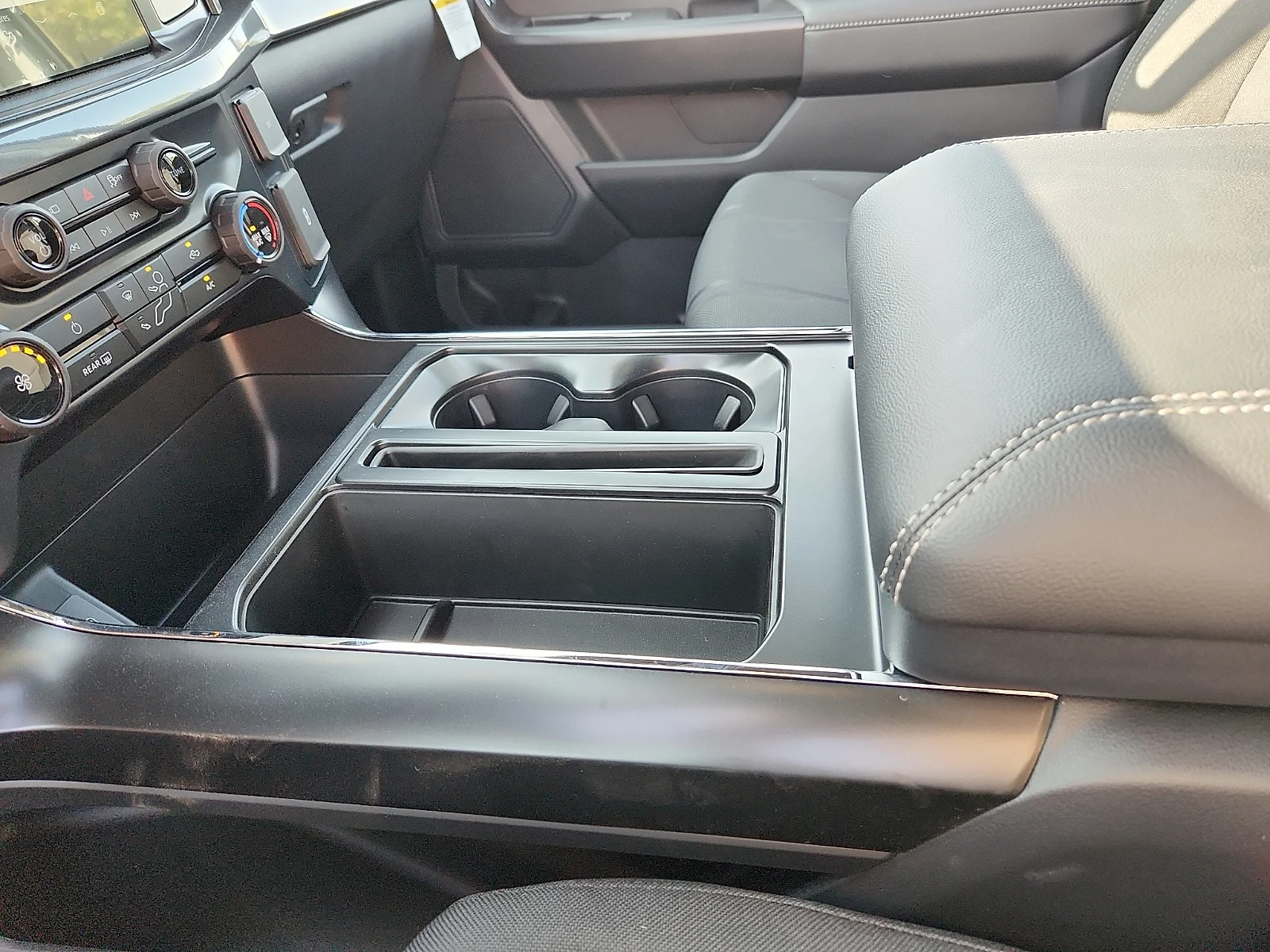 New 2026 Oxford White Ford STX image 25