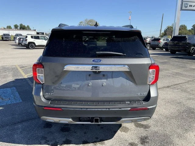 Used 2023 Gray Ford XLT image 7