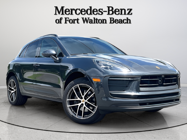 2025 Porsche Macan